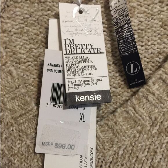 Kensie beige long sleeve v neck pullover sweater - Picture 3 of 4